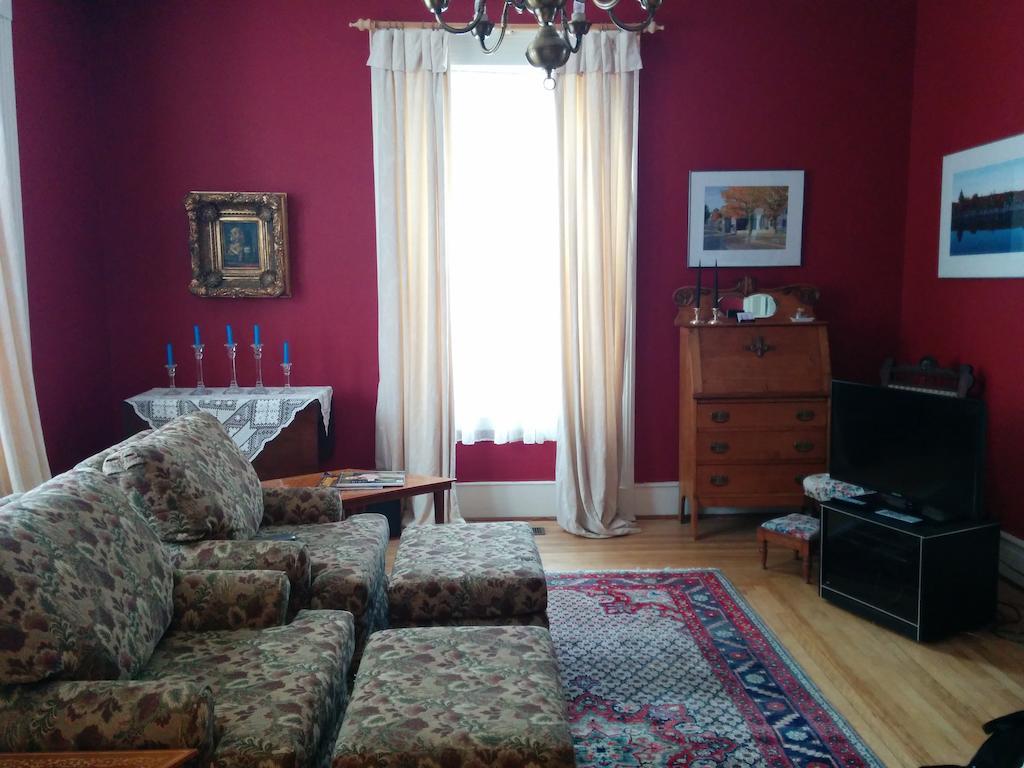 Fairmont House Bed & Breakfast Махоун Бей Екстериор снимка